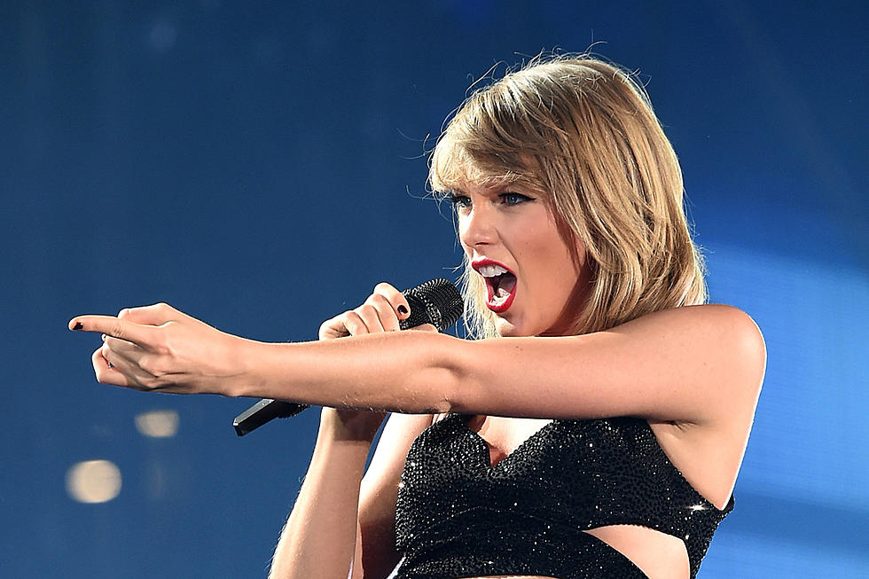 Taylor Swift Could Ink A Huge Recording Contract Blog Magic 94 9